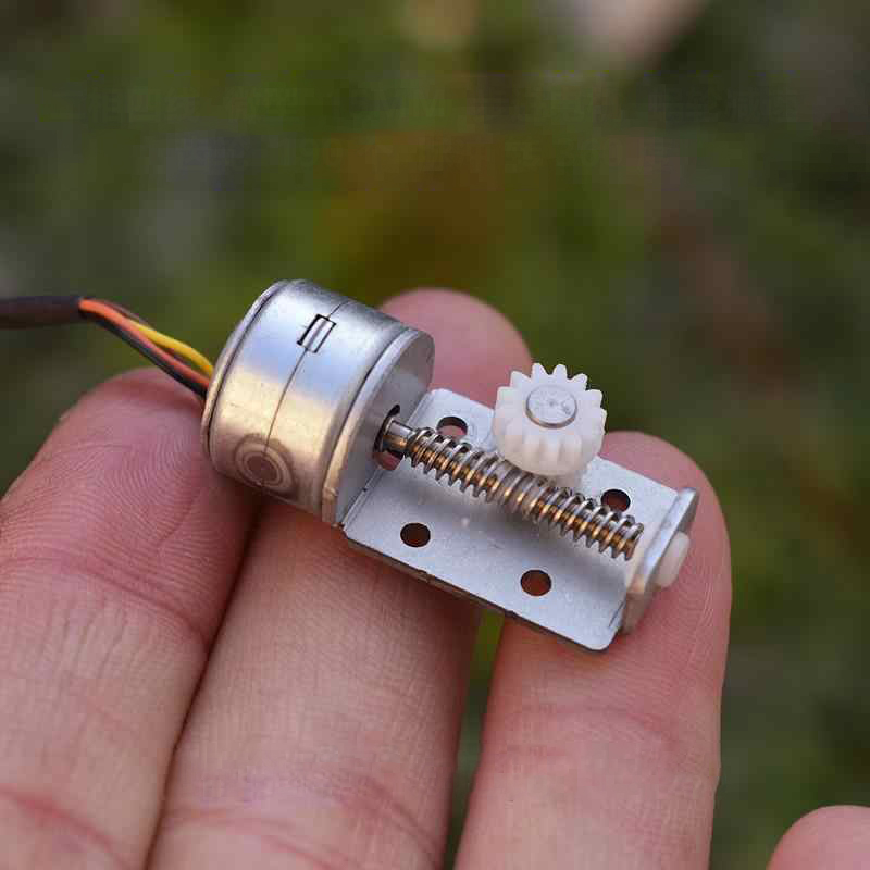 1 Peça Motor de Passo com Eixo - Lead Screw Stepper avaliação e preço